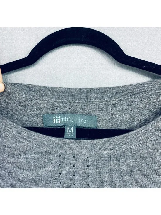 Title Nine Sweater Womens M Gray Merino Wool Blend Pullover Casual Knitwear - Picture 4 of 11
